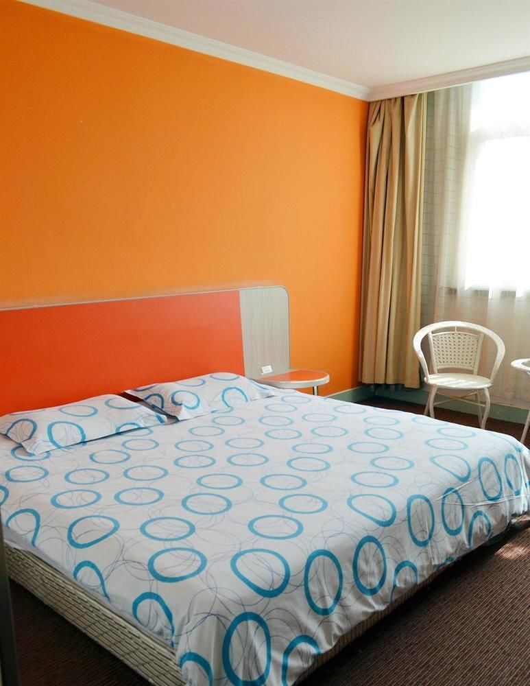 Motel 168 Hotel Urumqi Exterior photo